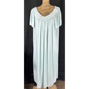 Miss Elaine Classic Nightgown Blue White Floral Embroider Size Large Nylon Sleep